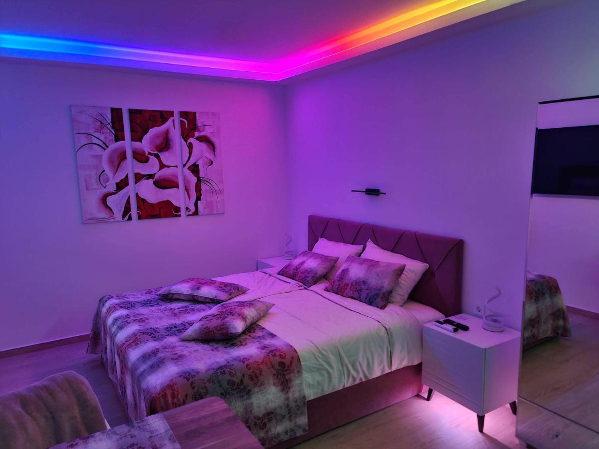 Restaurant & Apartments Getaway Pri Kobalu Vipava Exterior photo